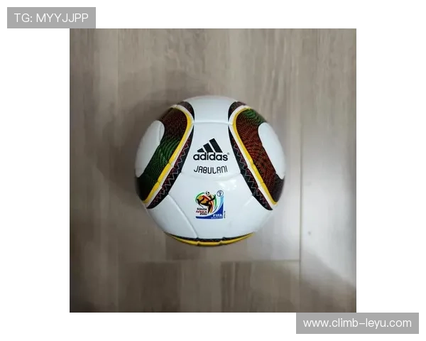 永载史册的足球传奇致敬:铭记那些为梦想拼搏的英雄时刻 永载史册的足球传奇致敬:铭记那些为梦想拼搏的英雄时刻