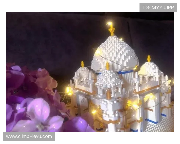 足球四大球星拼图教程详细解析带你一步步完成经典作品