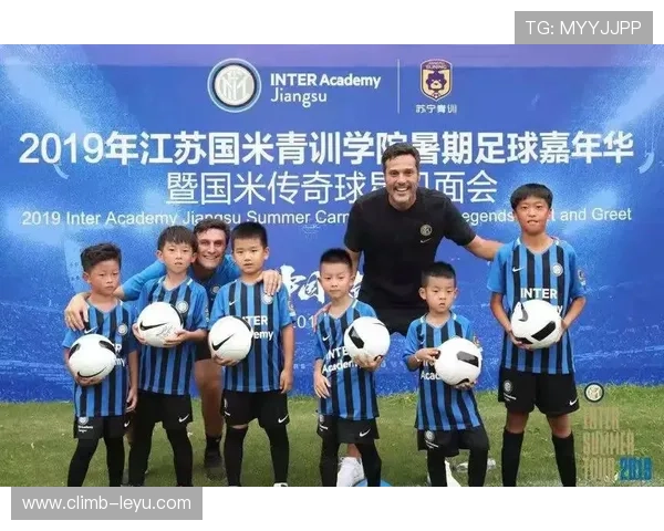 足球球星亲笔签名纪念品价值揭秘多少钱最具收藏潜力